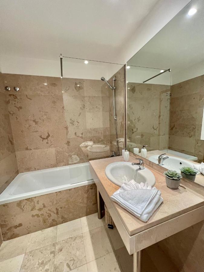 Superbe Appartement Spacieux Avec Terrasse Vue Piscine ヴィラモウラ エクステリア 写真