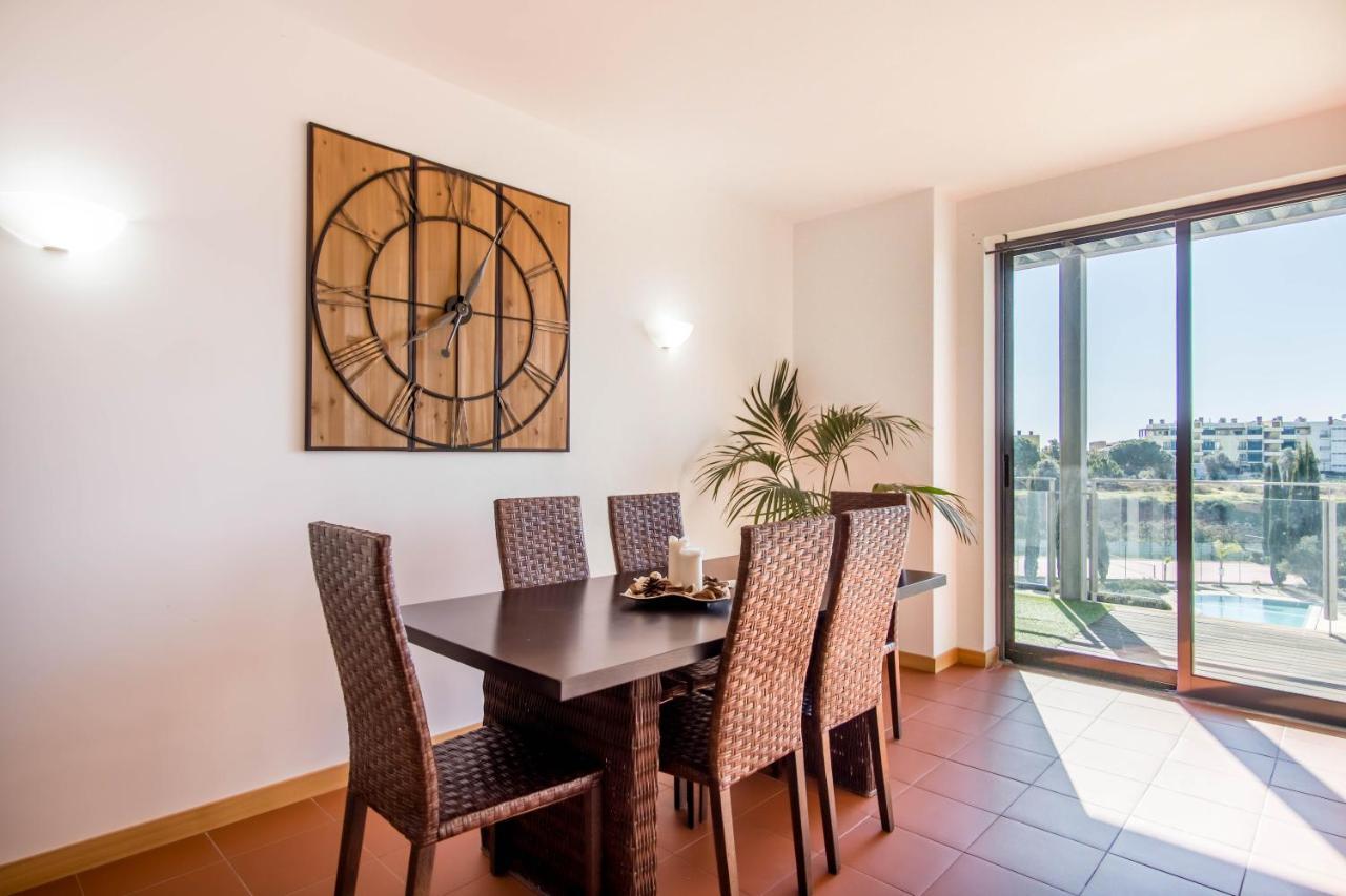 Superbe Appartement Spacieux Avec Terrasse Vue Piscine ヴィラモウラ エクステリア 写真