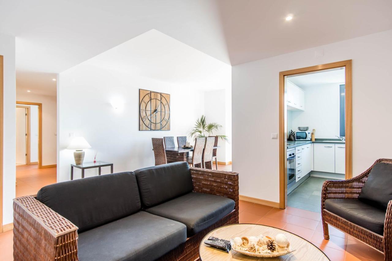 Superbe Appartement Spacieux Avec Terrasse Vue Piscine ヴィラモウラ エクステリア 写真
