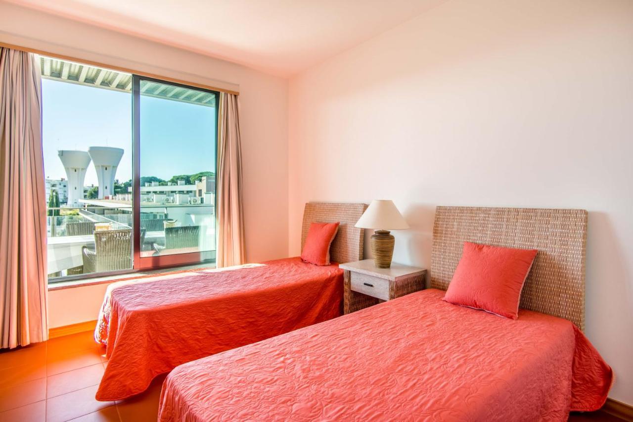 Superbe Appartement Spacieux Avec Terrasse Vue Piscine ヴィラモウラ エクステリア 写真